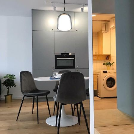 New Modern Urban Apartment Братислава Екстер'єр фото