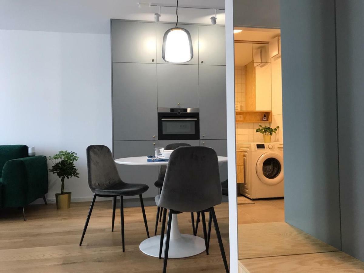 New Modern Urban Apartment Братислава Екстер'єр фото