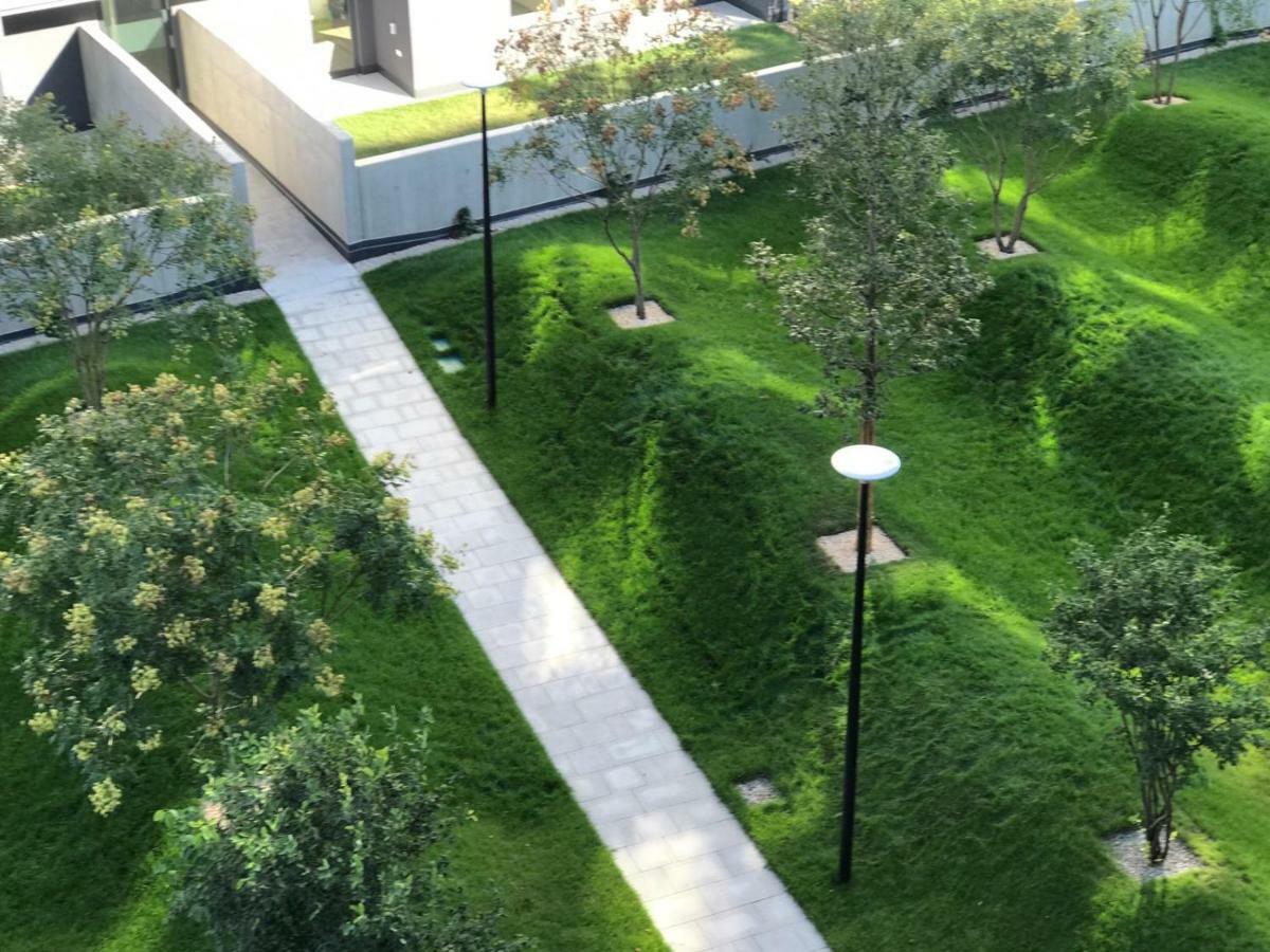 New Modern Urban Apartment Братислава Екстер'єр фото